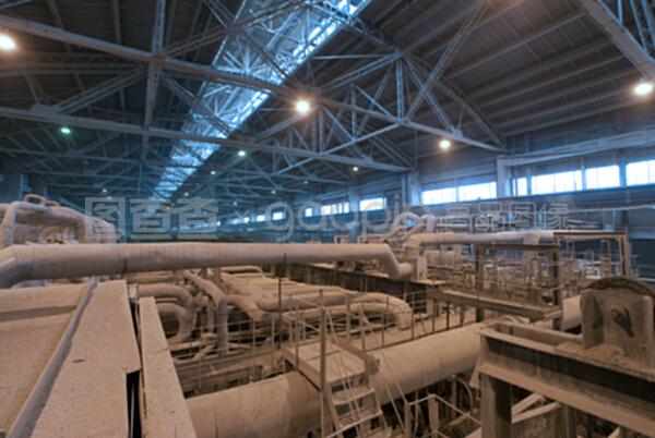 現(xiàn)代工業(yè)內(nèi)部發(fā)現(xiàn)的設(shè)備、電纜和管道